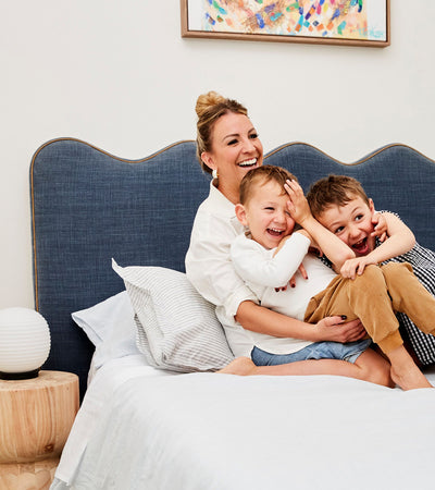 In Bed With Zenn – Rachel Watts