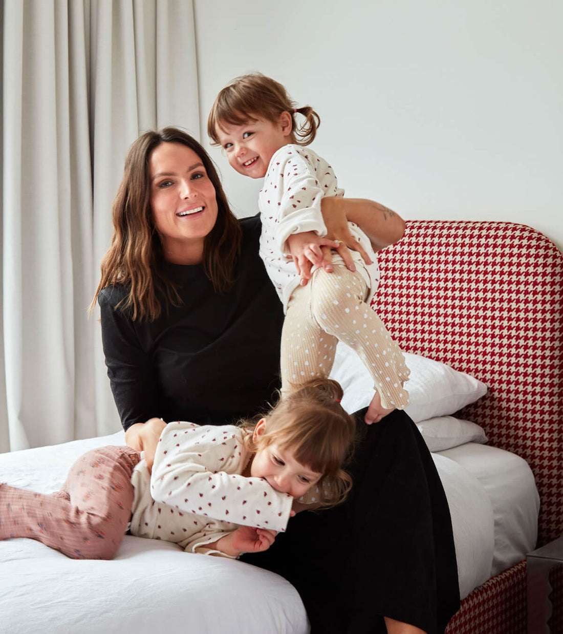 Jess Hislop In Bed With Zenn