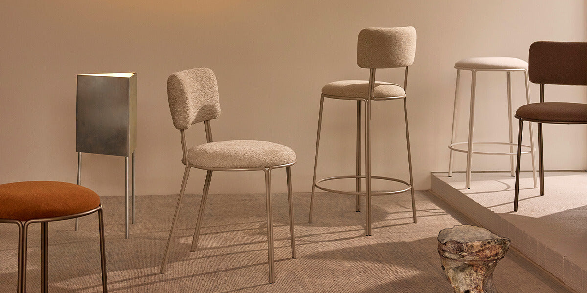 Stools & Seating