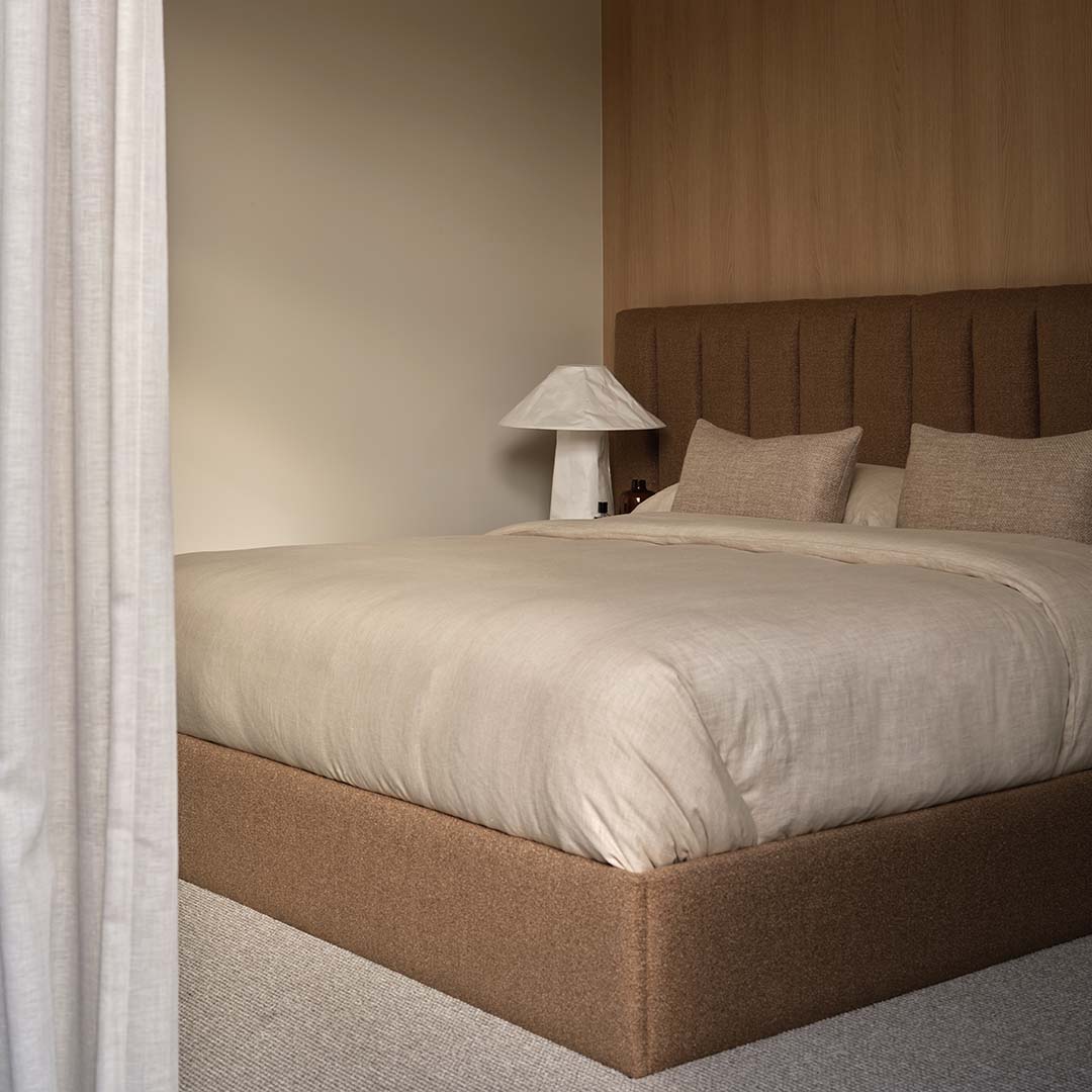 Harlow Bed