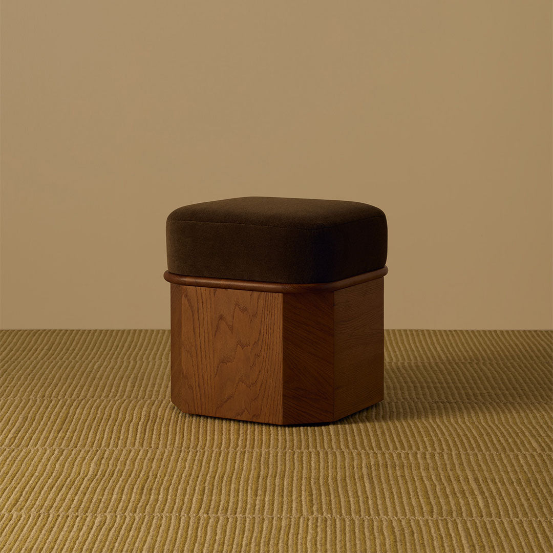 Oak Timber / Walnut Velvet