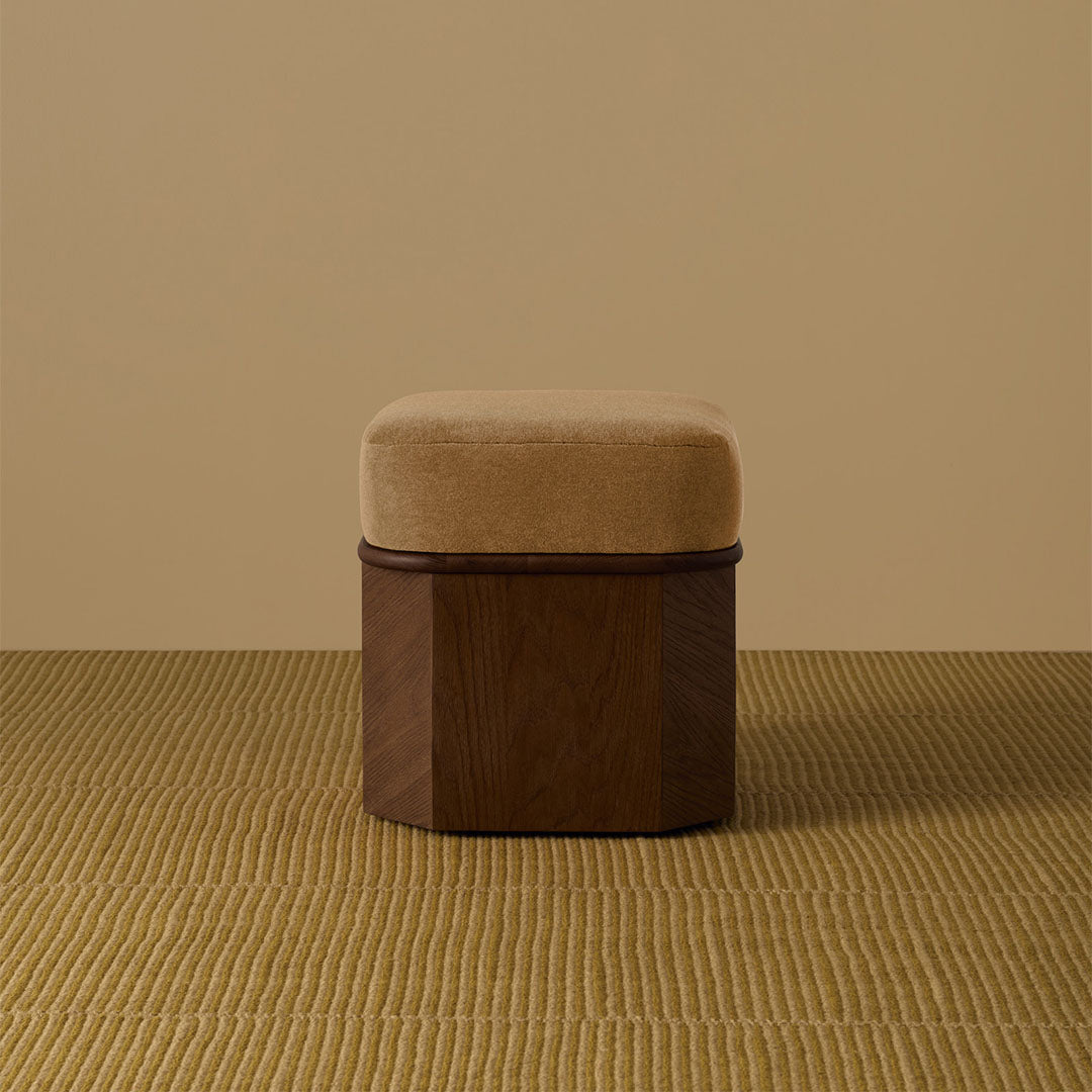 Walnut Timber / Camel Velvet