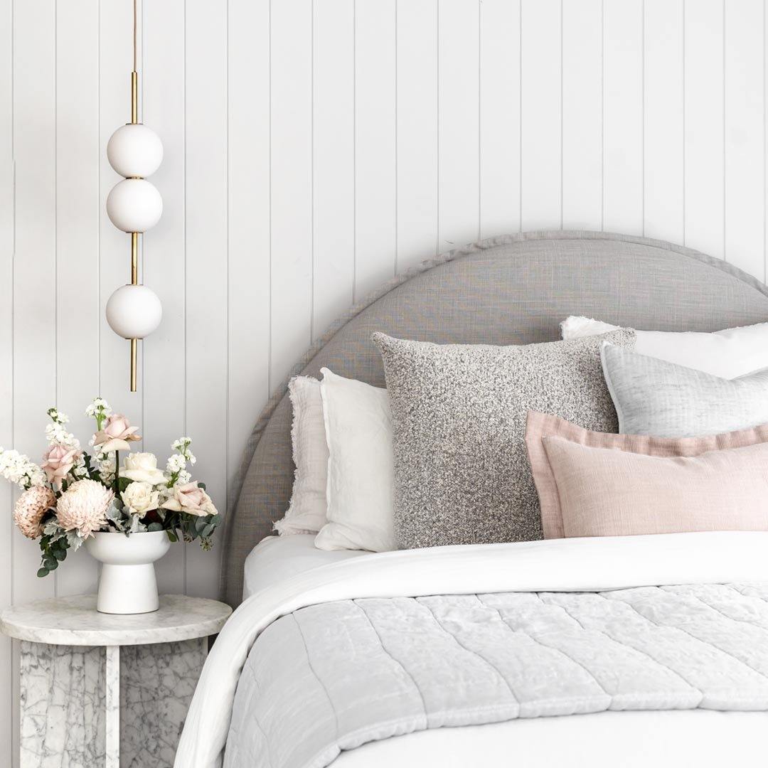 Harper Arch Bed