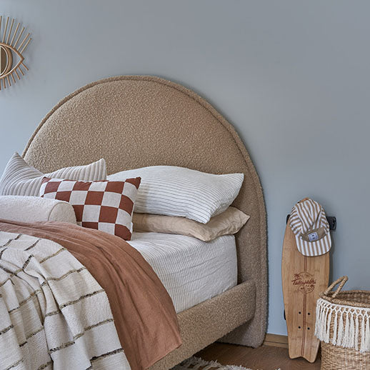 Harper Arch Bed