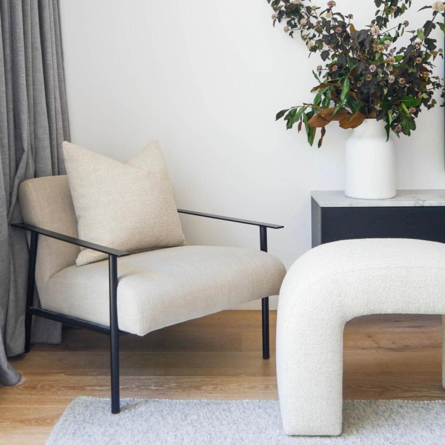 The Little Curved Stool - ZENN DESIGN