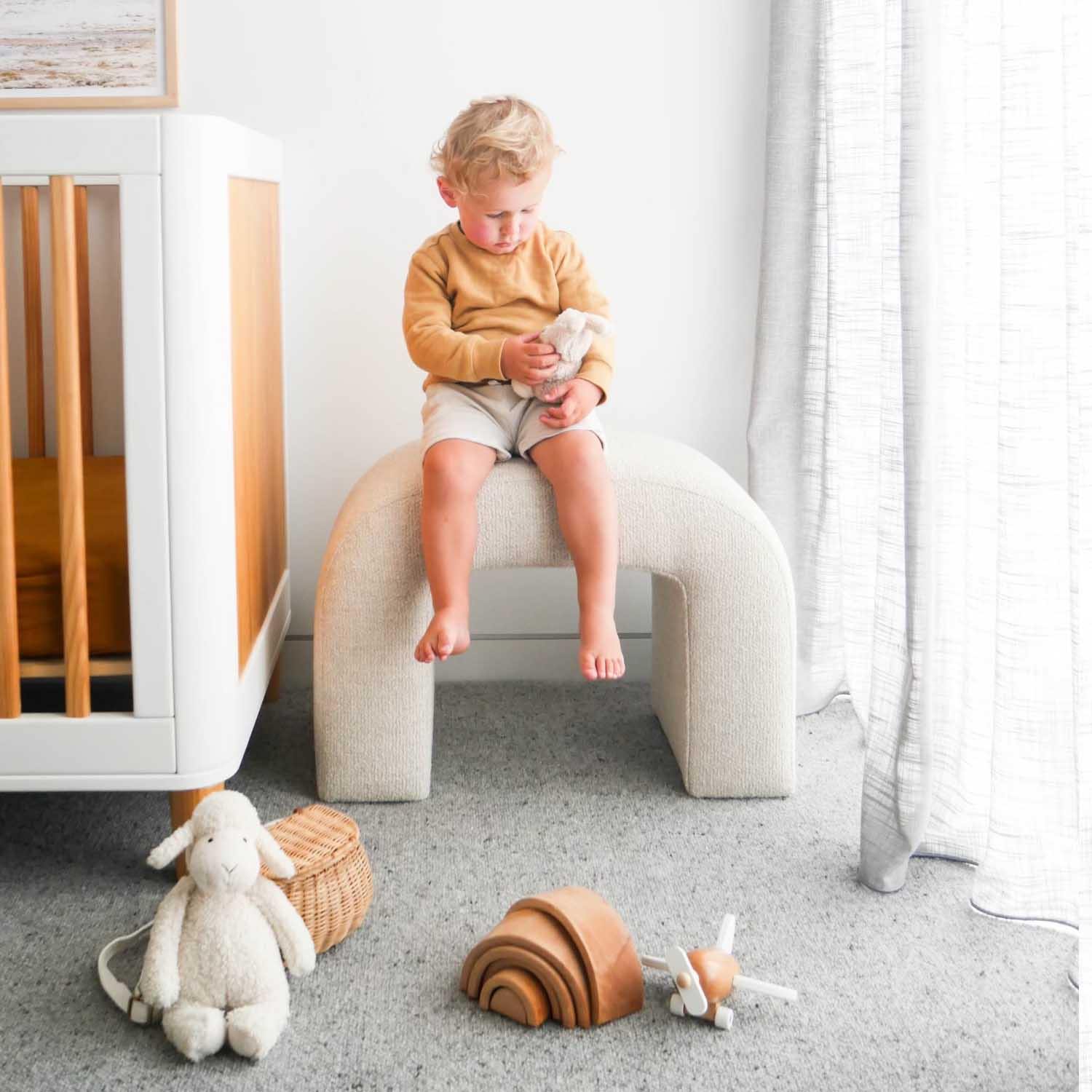 The Little Curved Stool - ZENN DESIGN