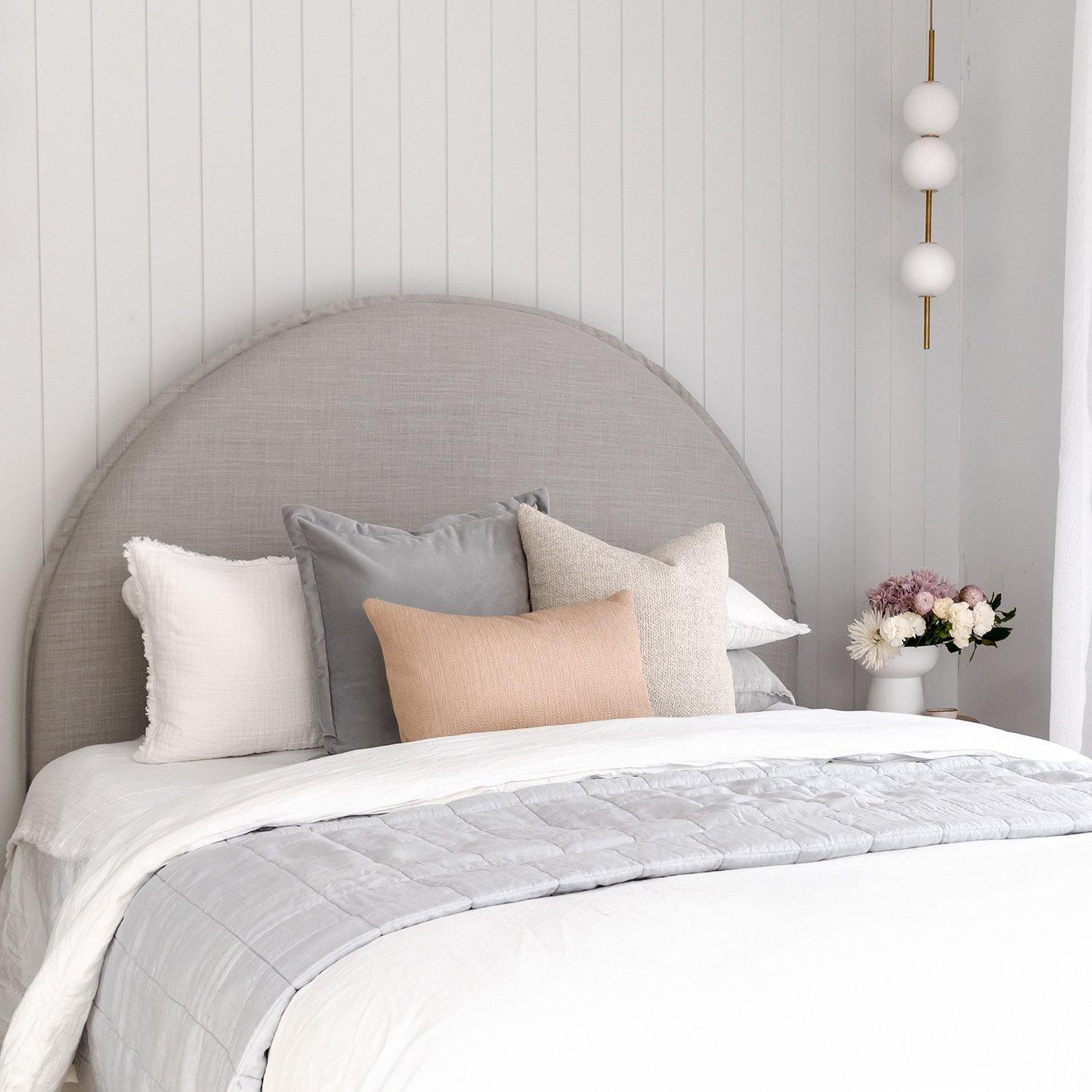 Harper Arch Bed