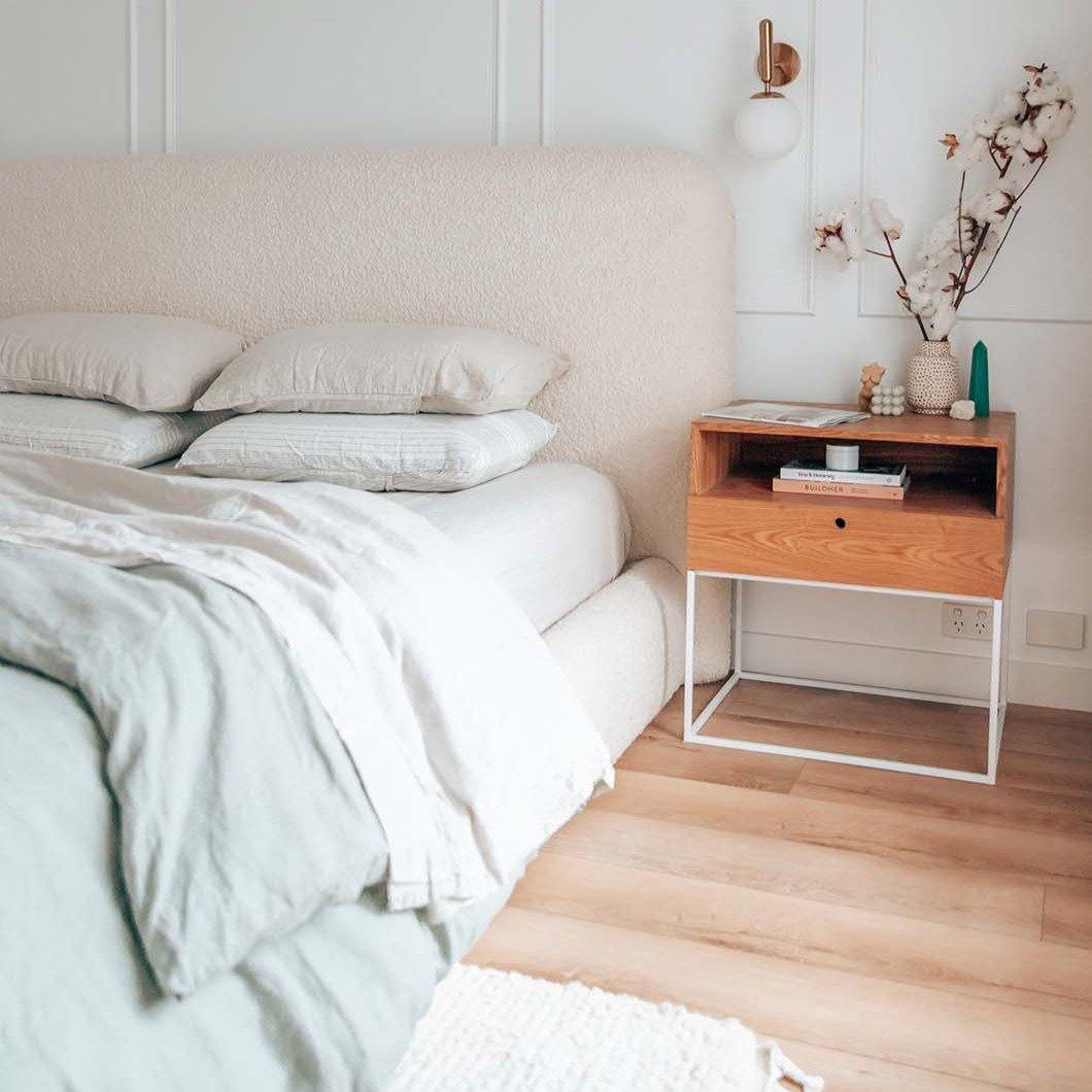 Krystal Bed